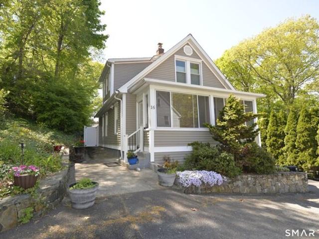 House for sale in Shelton, Connecticut