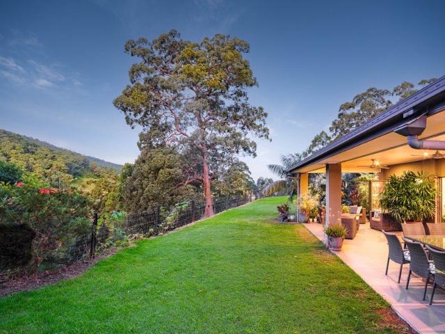 Cottage for sale in Toombul, Queensland