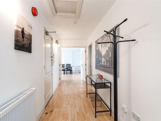 Apartment to rent in Bluebell, North Tipperary