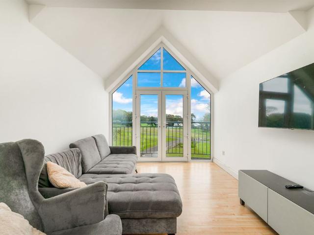Apartment to rent in Clontarf East B ED, Dublin