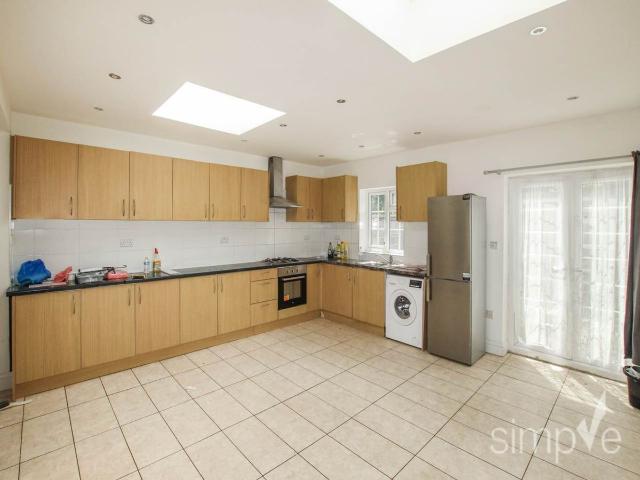 Apartment for rent in Hayes, Greater London