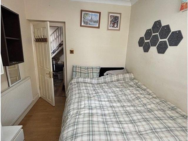 Room for rent in Hayes, Greater London