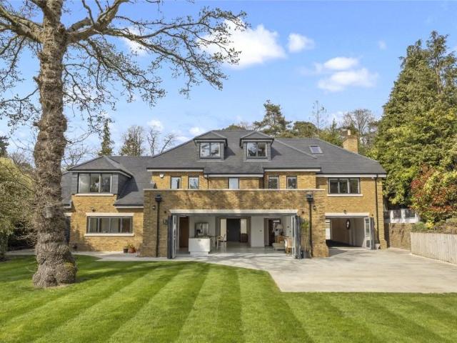 House for rent in Woking, Surrey