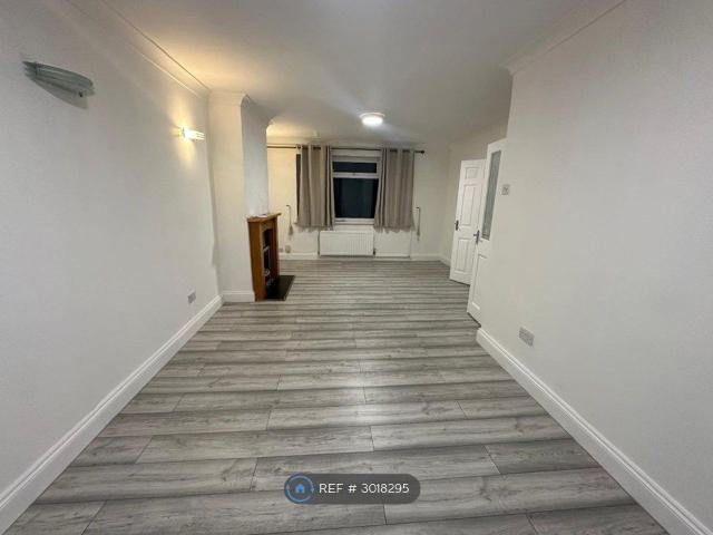 House for rent in Woodcross, West Midlands