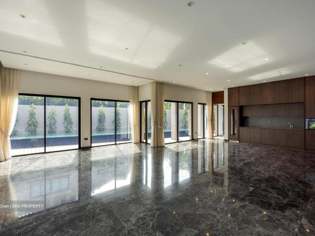 Detached House for sale