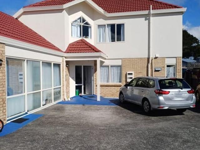 Apartment for rent in Mount Roskill, Oroua County