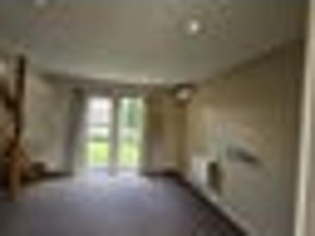 Townhouse for rent in Hillsborough, Oroua County