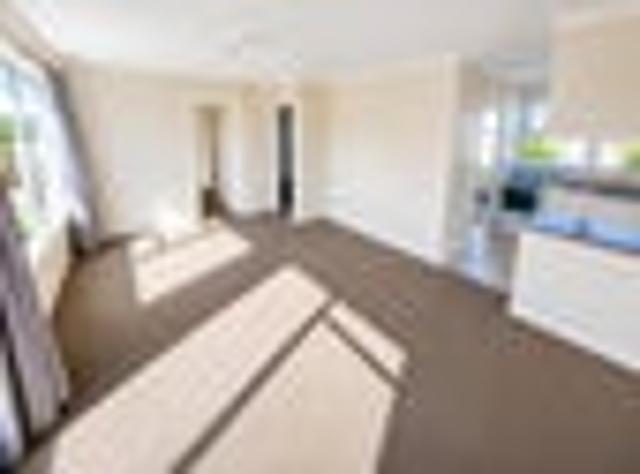Apartment for rent in Mount Roskill, Oroua County