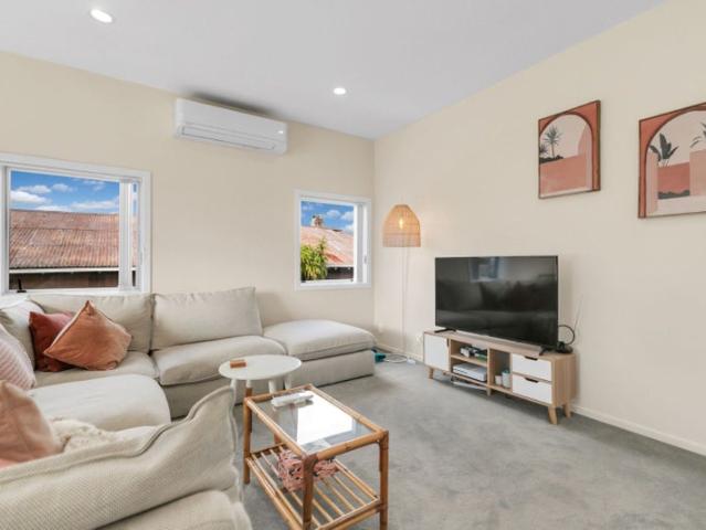 Apartment for rent in Hillsborough