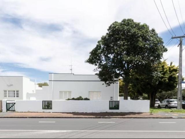 House for rent in Hillsborough