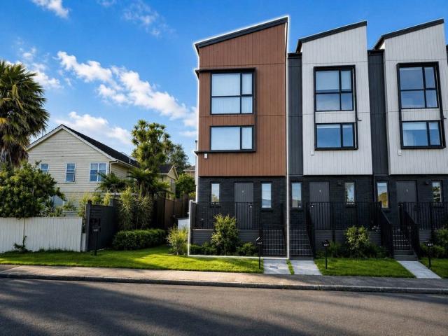 House for rent in Hillsborough, Oroua County