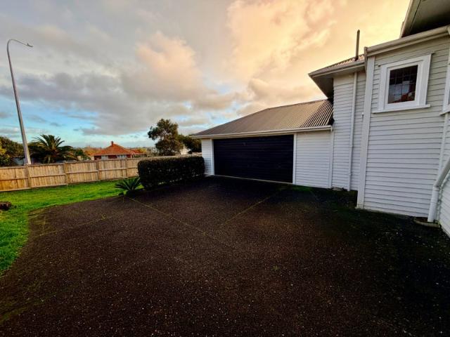 House for rent in Hillsborough, Oroua County