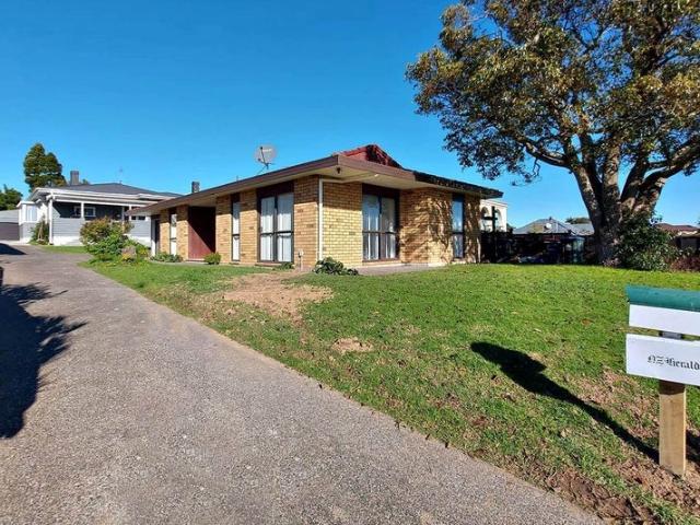 House for rent in Hillsborough, Oroua County