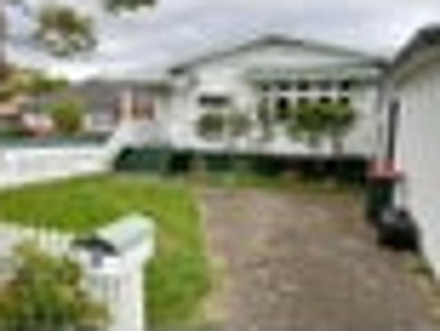 House for rent in Mount Roskill, Oroua County