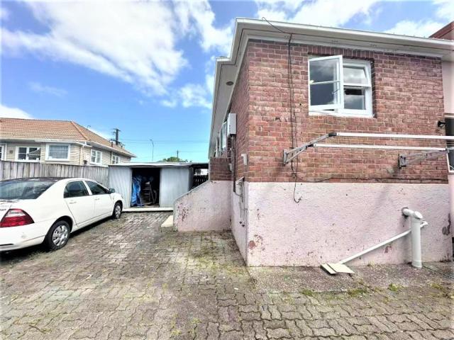 House for rent in Hillsborough