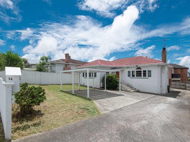House for rent in Hillsborough