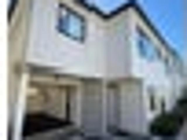 House for rent in Three Kings, Oroua County