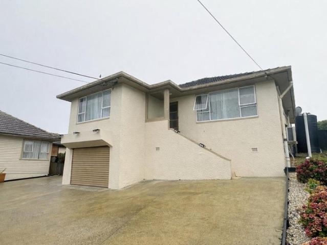 House for rent in Hillsborough