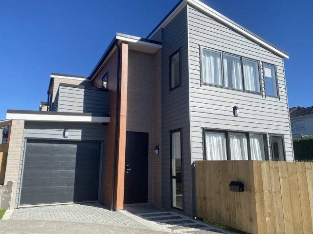 House for rent in Hillsborough