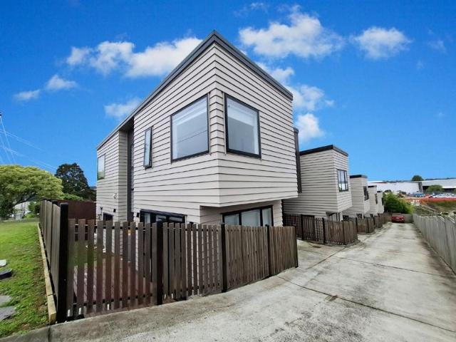 House for rent in Hillsborough