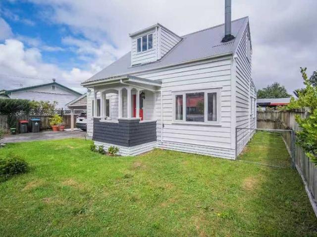 House for rent in Hillsborough