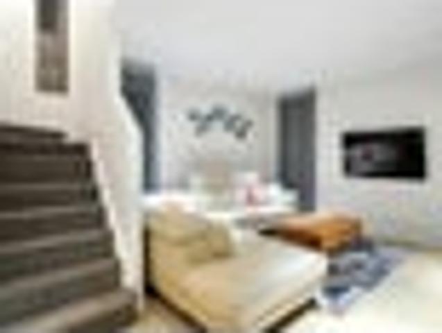Townhouse for rent in Hillsborough, Oroua County