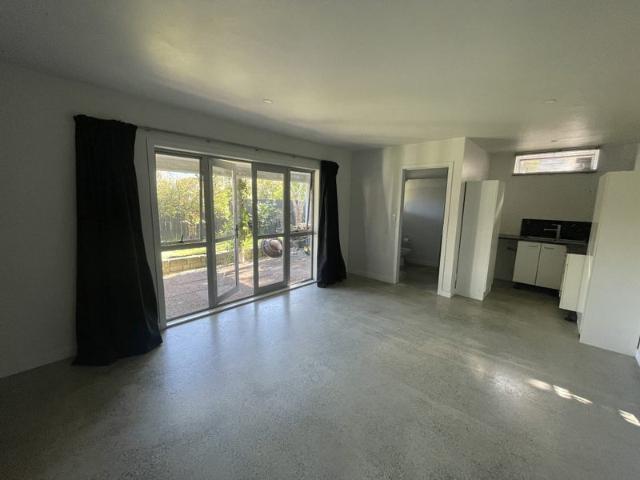 Apartment for rent in Hillsborough, Oroua County