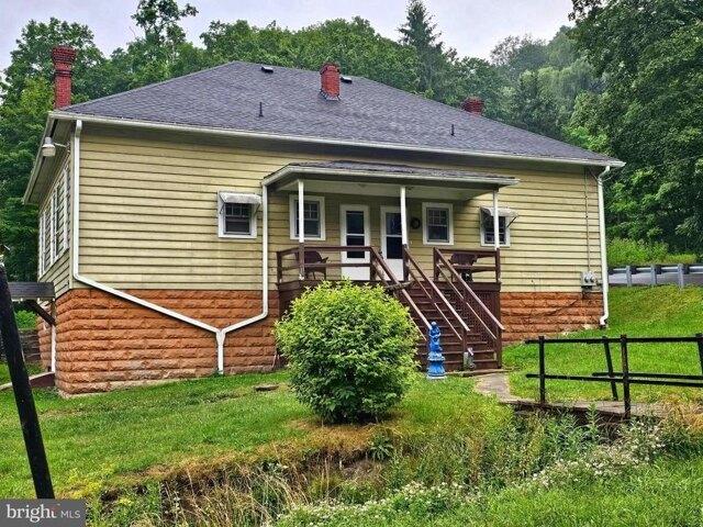 House for sale in Frostburg