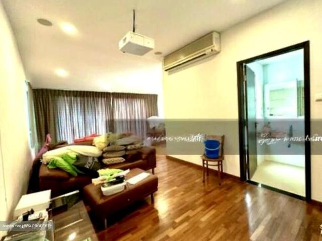 Condominium for sale in Ulu Pandan