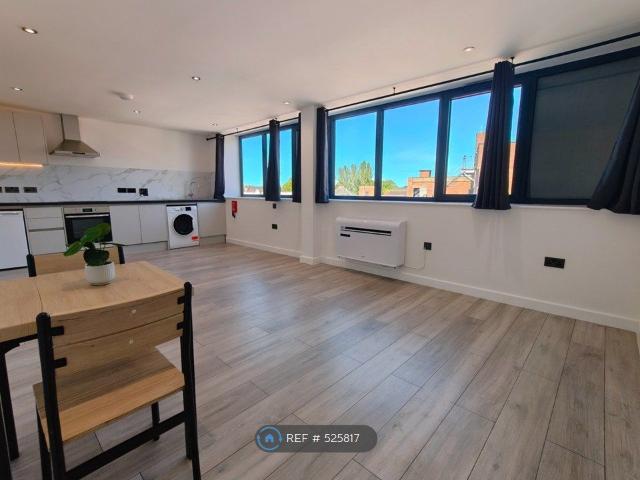 Apartment for rent in Baswich, Staffordshire