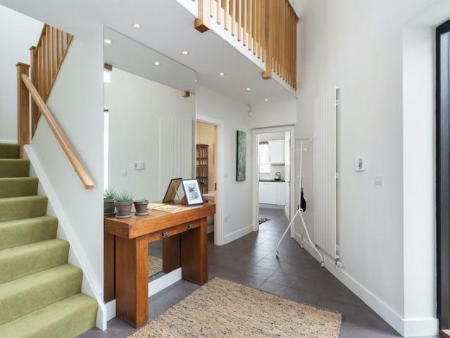 Apartment to rent in Bluebell, North Tipperary