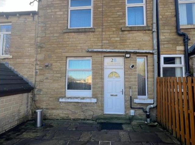 House for rent in Huddersfield, West Yorkshire