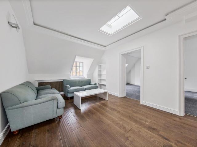 Apartment for rent in Mayfair, Greater London