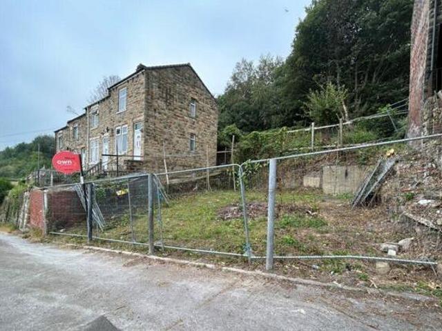 House for sale in Batley, West Yorkshire