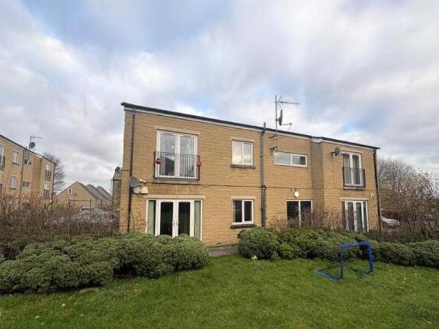 House for sale in Halifax, West Yorkshire