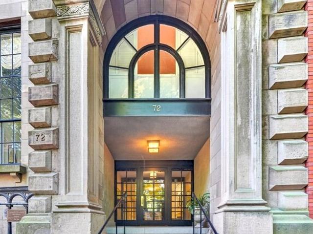 Condo for sale in Beacon Hill, Boston