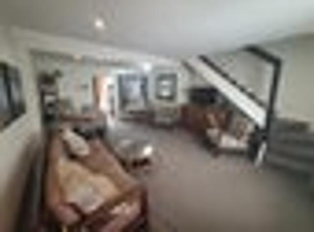 Townhouse for rent in Mount Victoria
