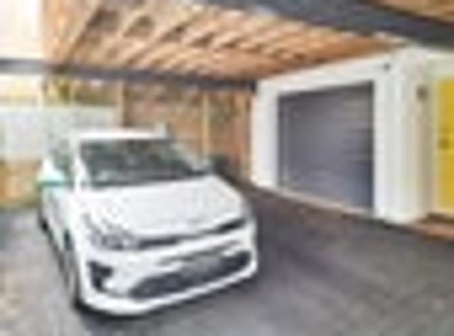 Townhouse for rent in Mount Victoria