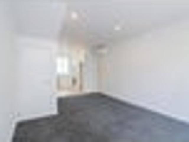 Townhouse for rent in Mount Victoria