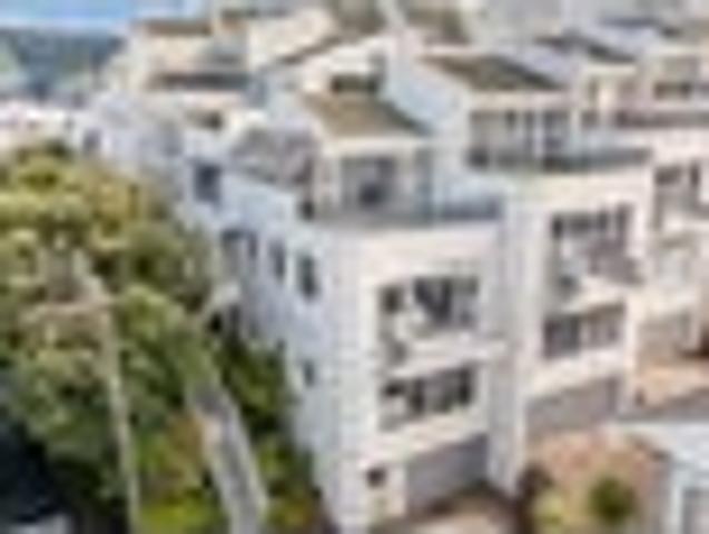 Townhouse for rent in Matata, Wellington