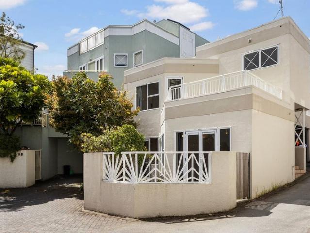 House for rent in Mount Victoria, Wellington