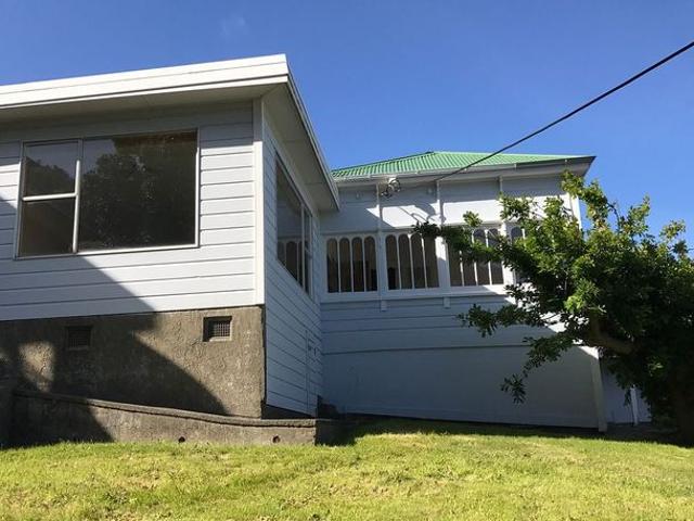 Apartment for rent in Oriental Bay, Wellington