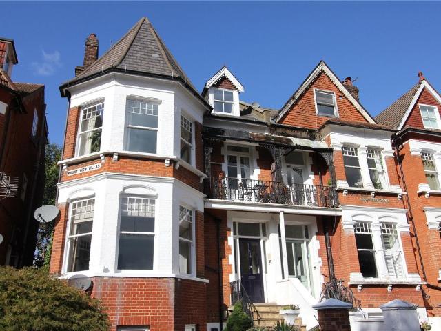 Apartment for rent in Ferme Park, Greater London