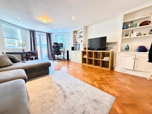 Apartment for rent in Ferme Park, Greater London