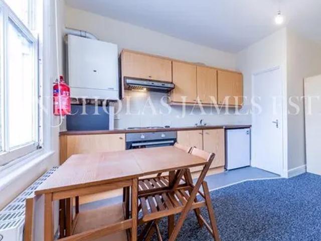 Apartment for rent in Stroud Green, Greater London
