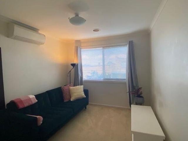 Room for rent in Camerons Creek, Victoria
