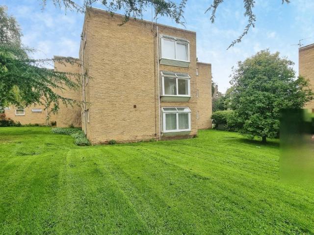 Apartment for rent in Larchwood, Bebington