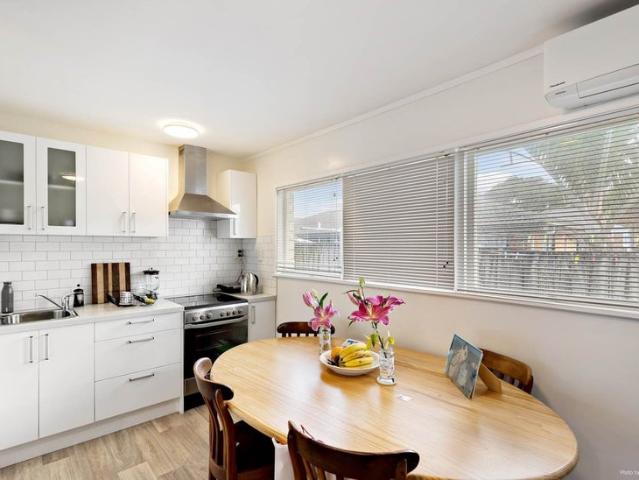 Apartment for rent in Mount Wellington, Oroua County