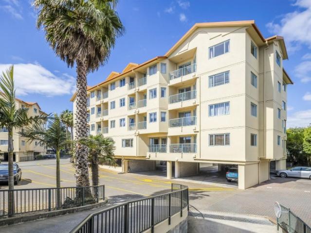Apartment for rent in Penrose, Oroua County