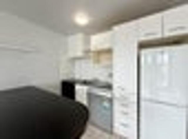 Apartment for rent in Mount Wellington, Oroua County